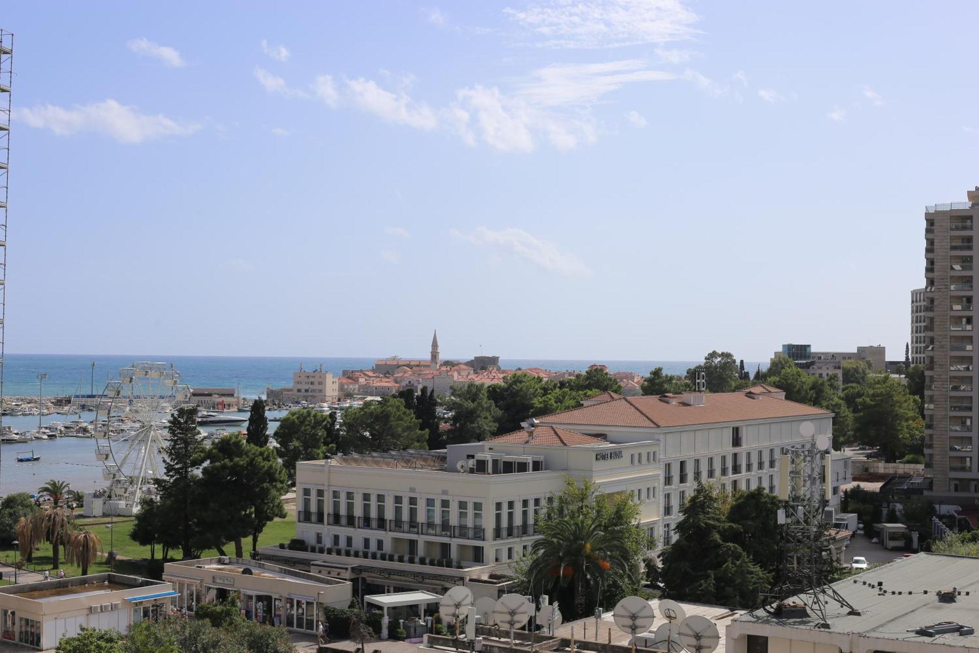 Aks Aparments - Wow *